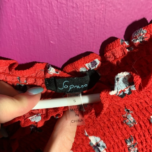 Off the Shoulder Floral Dress - Picture 2 of 3